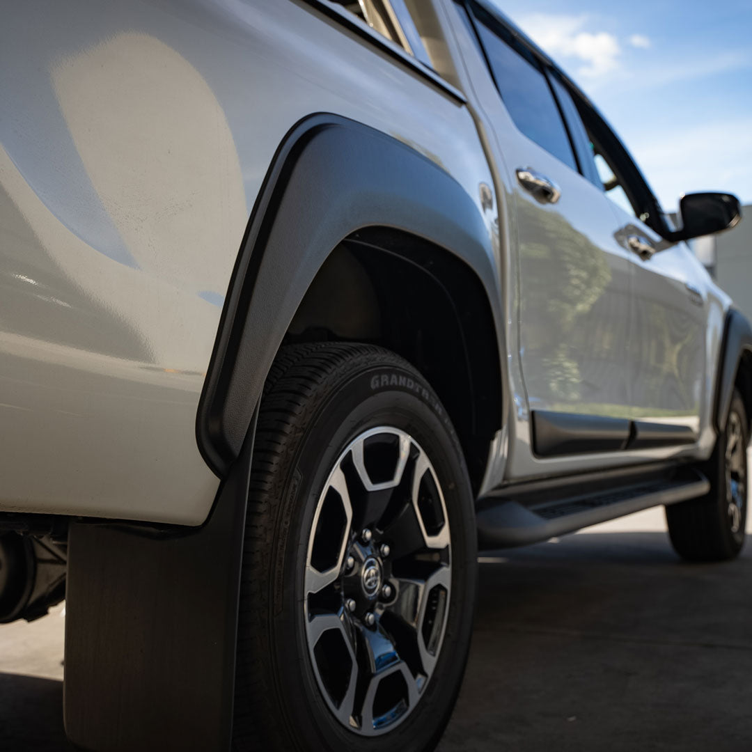 2021+ Nissan Navara Fender Flares